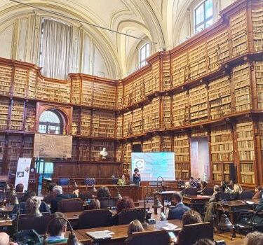 Codex 4D: viaggio multidimensionale e e multidisciplinare nel manoscritto