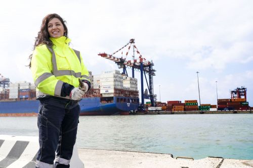 Mostra fotografica "Il porto delle donne. Le donne nel settore portuale e marittimo perché no?" arriva alla Camera dei Deputati