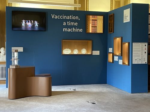 Arte e storia per divulgare l'immunologia